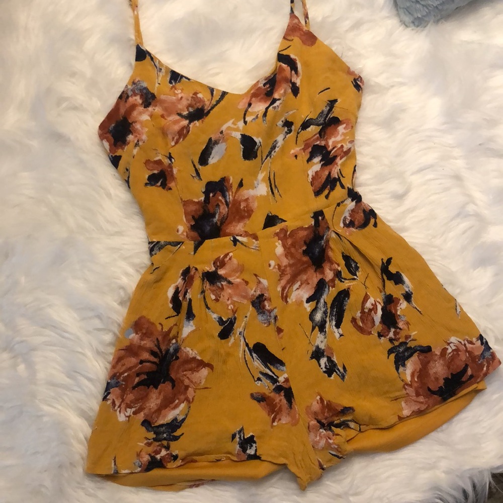 Floral romper - Picture 2 of 5